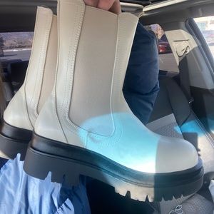 Platform boots